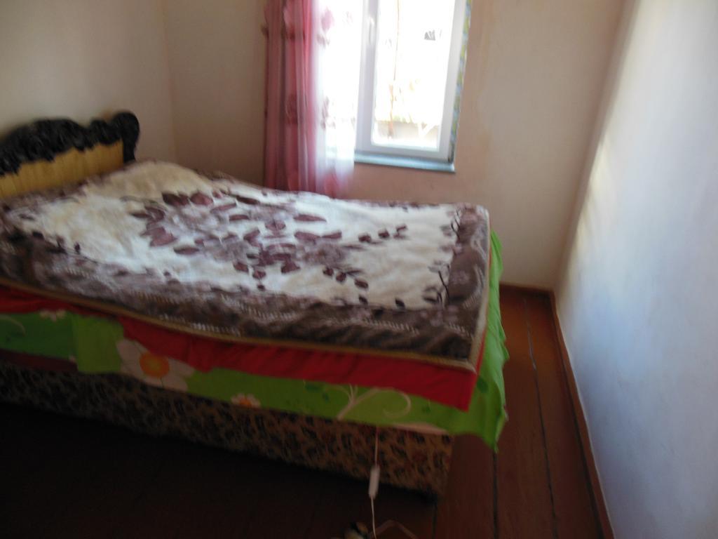 Medico And Suliko Guest House Κουτάισι Δωμάτιο φωτογραφία