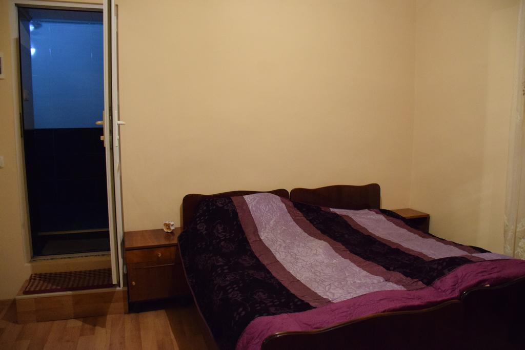 Medico And Suliko Guest House Κουτάισι Εξωτερικό φωτογραφία